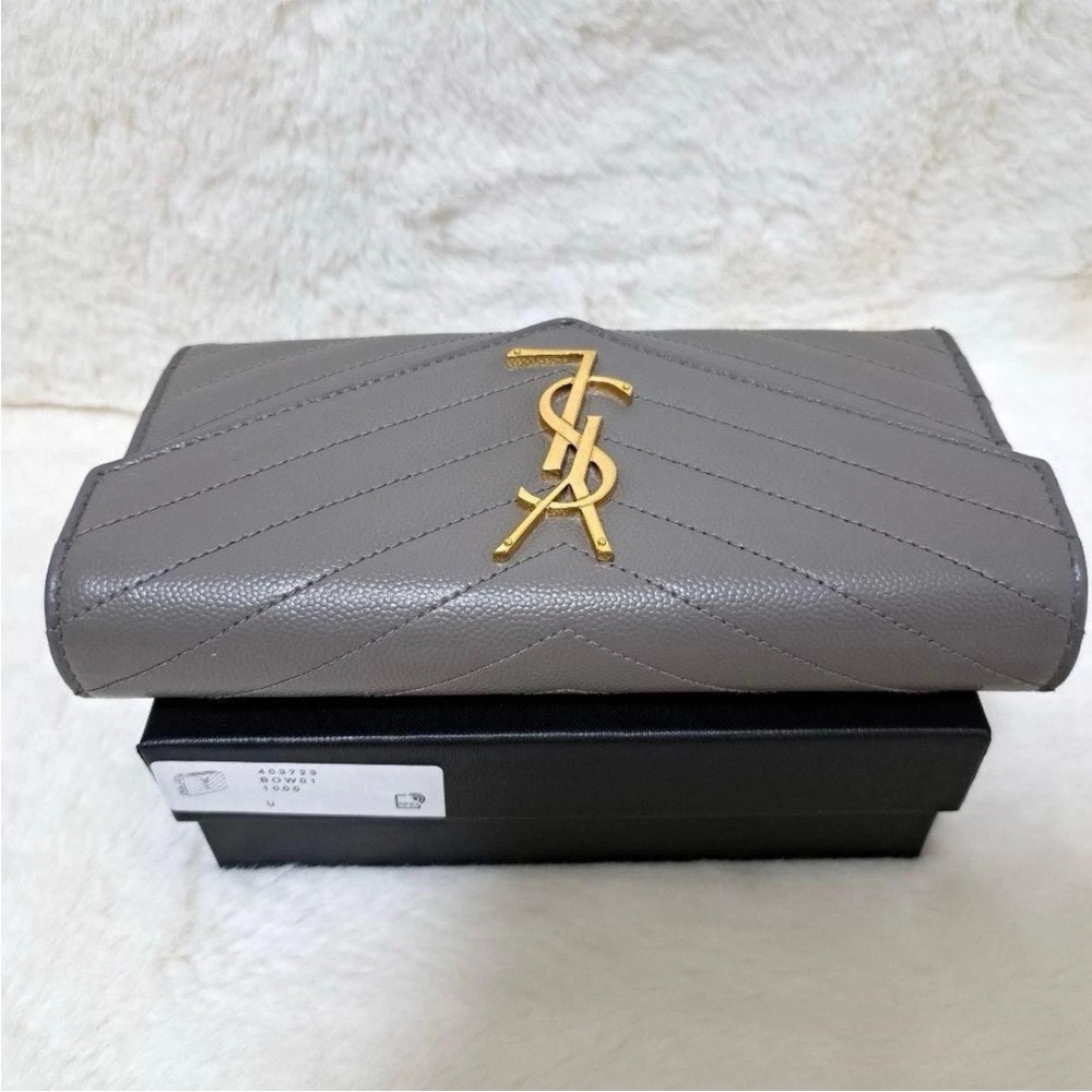 Saint Laurent Gray Leather Wallet with Gold Emblem - Picture 6 of 13